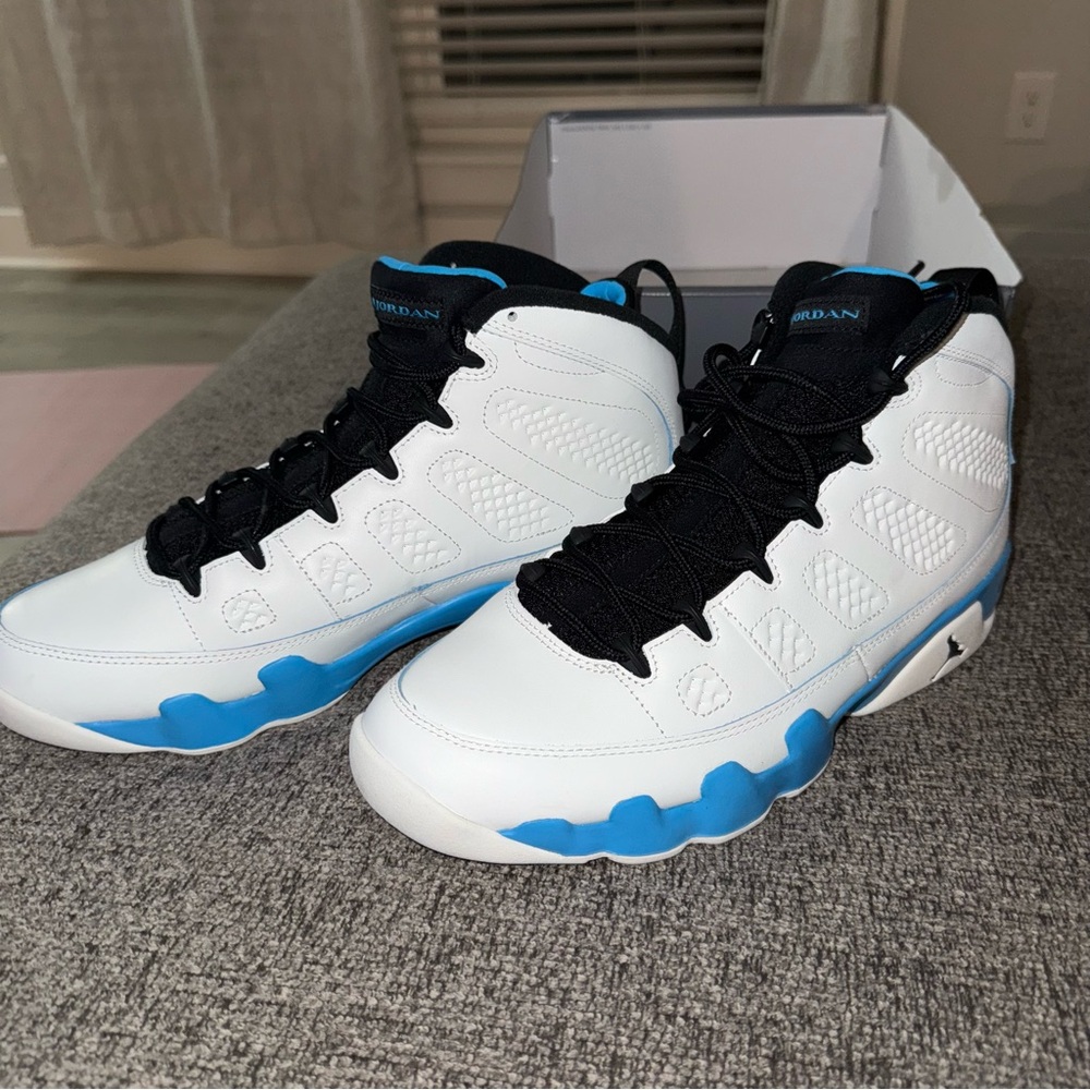 Men’s Air Jordan 9 Retro - Picture 3 of 9